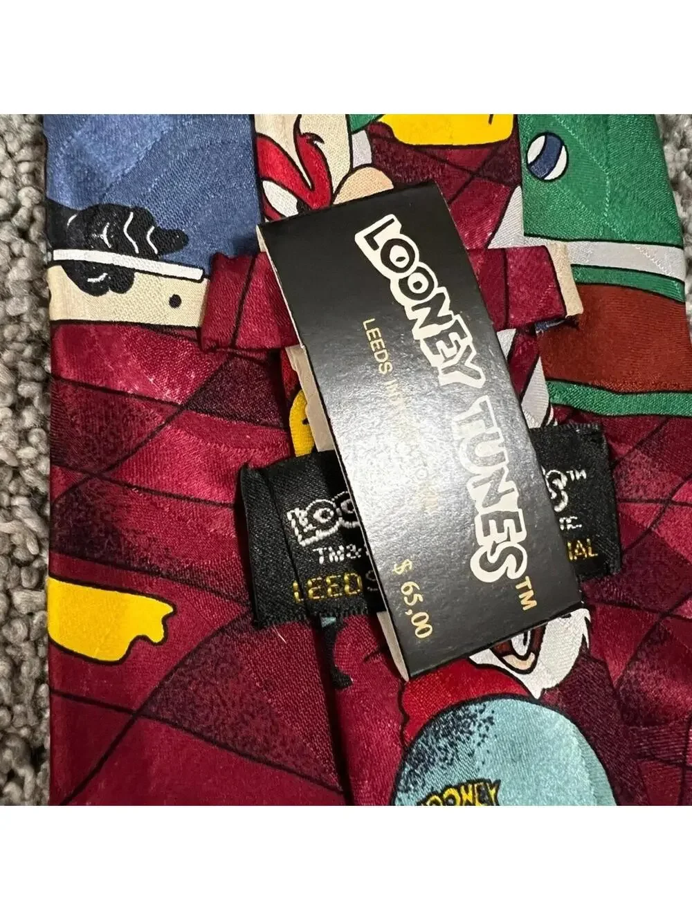 Looney Tunes Bugs Bunny Yosemite Sam Tie NWT
